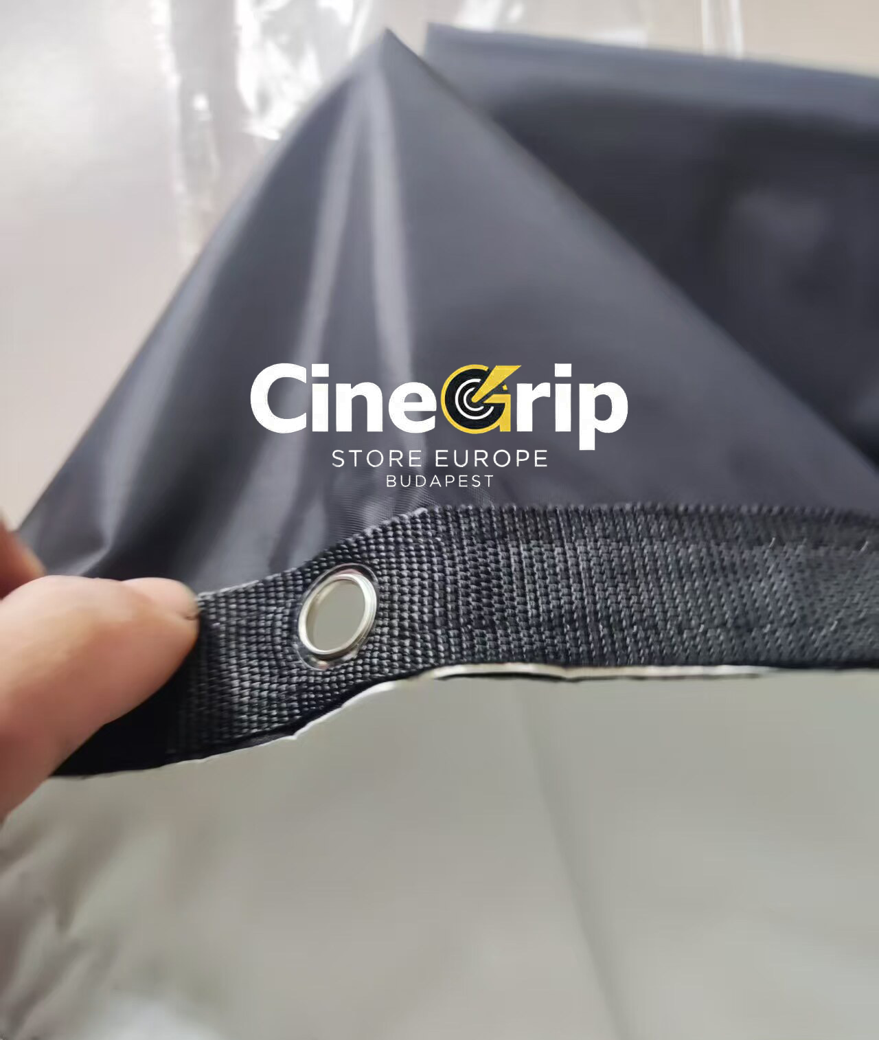 Option 1 (For 2x2m): Professional Butterfly Cloth / Grid Cloth - 2x2m (6.6' x 6.6')  Option 2 (For 2.5x2.5m): Professional Butterfly Cloth / Grid Cloth - 2.5x2.5m (8.2' x 8.2')